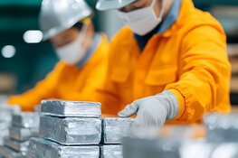 Analyst Raises Target Price After Silver-Gold Miner Goes Fully Unhedged